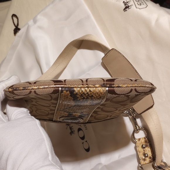 Signiture Python 🔥 Coach Crossbody - Picture 12 of 14